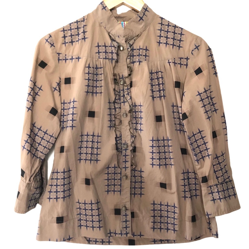 DEMA Modern Ruffle Button Down Top Size Small